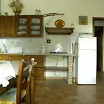 Agriristoro Podere S. Andrea 아파트 *